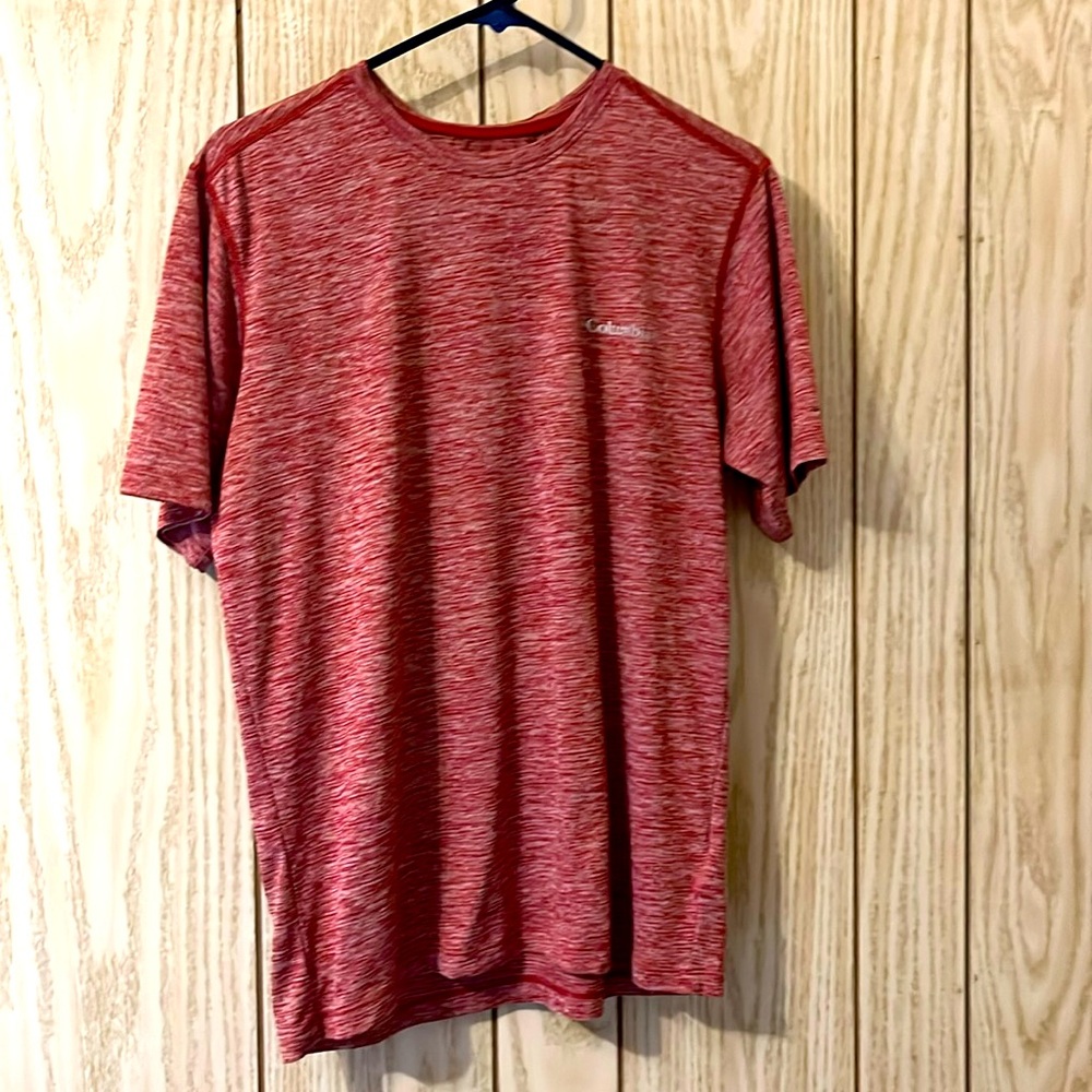 Men’s Columbia t-shirt